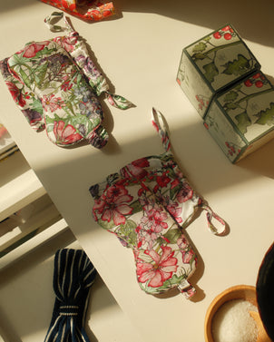 Cutting Garden Silk Sleep Mask