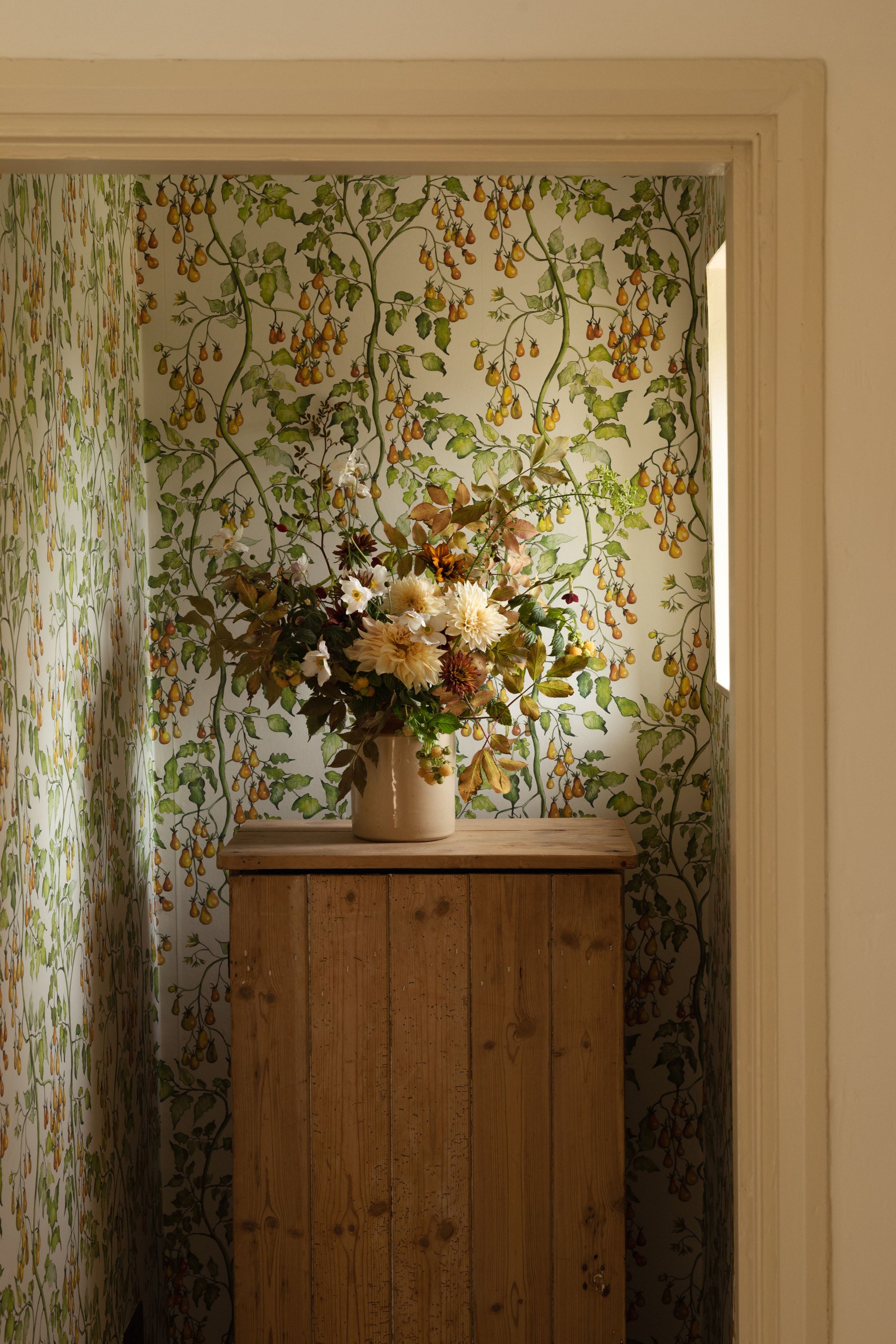 Yellow Tomato Vine Wallpaper